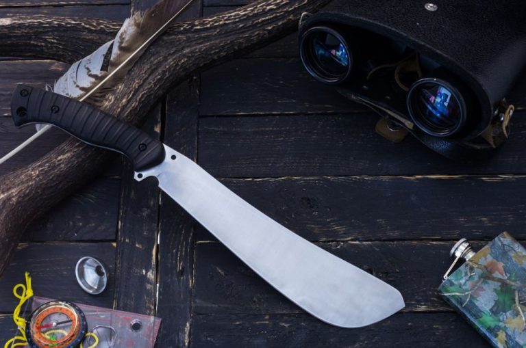 Choosing the Best Fishing Kayak Knife for Your Adventures