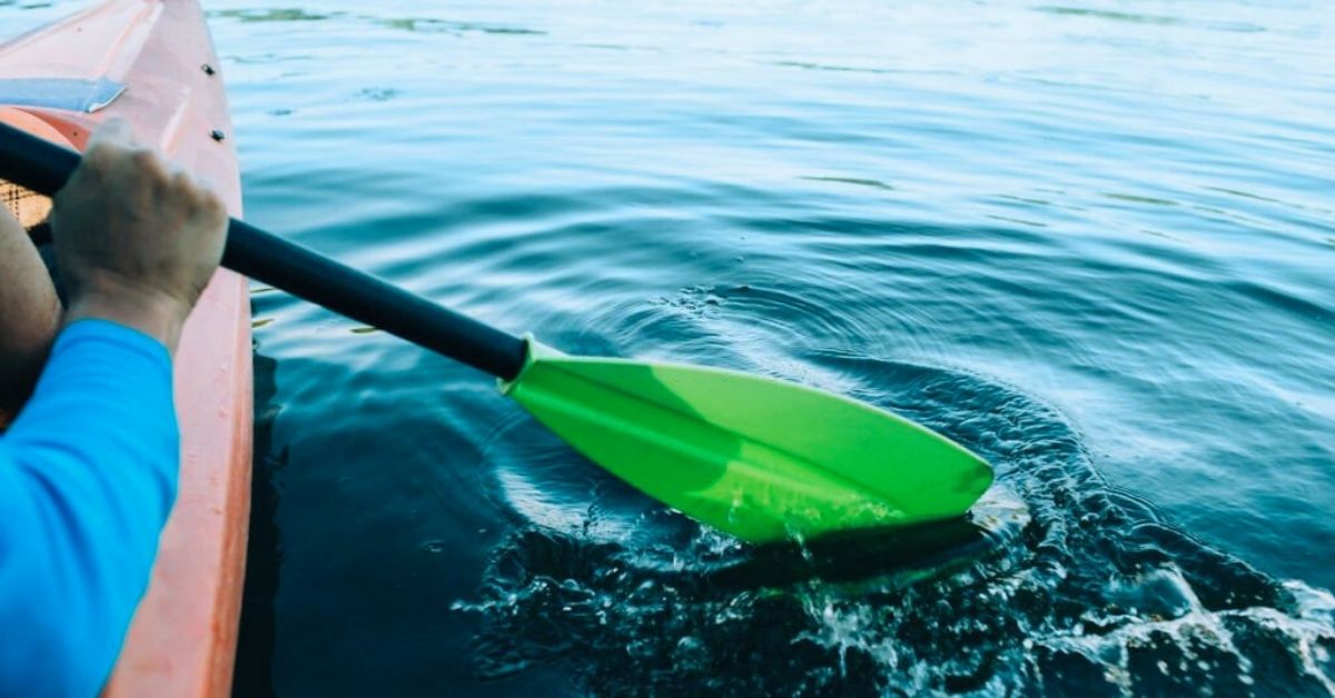 Paddling techniques for efficient and effective kayaking
