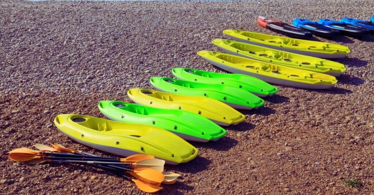 Understanding the difference between short and long kayaks