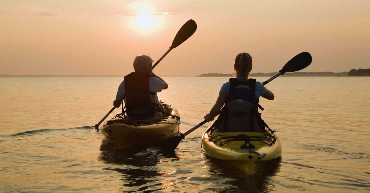 Overview of state laws and regulations governing kayaking.