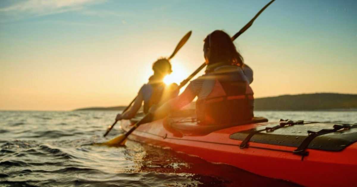 How Do You Manage The Weight Of A Kayak?