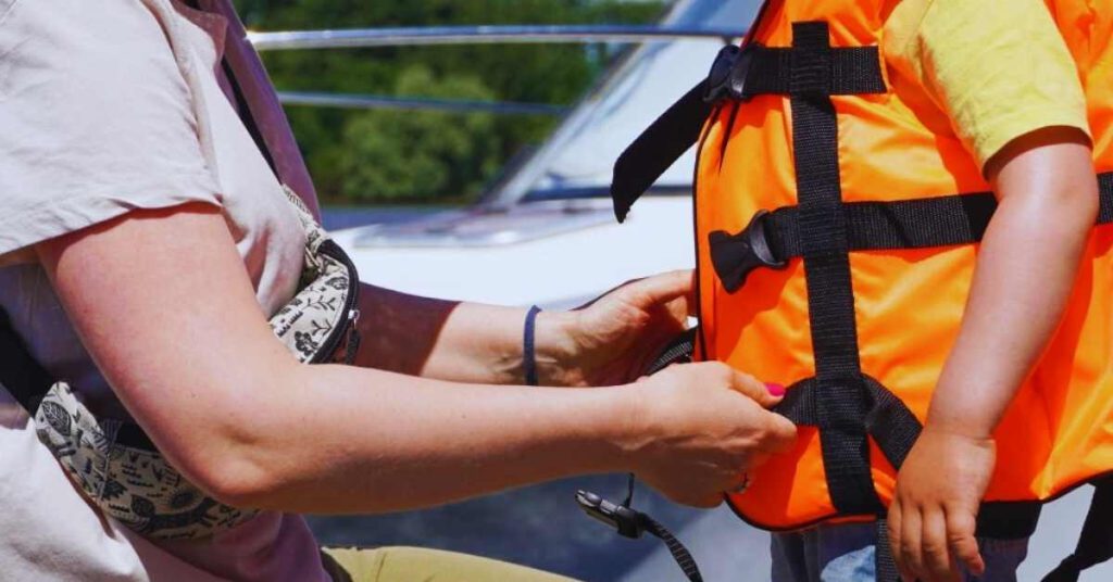 Life Jacket Laws By State All Thing You Need To Know Kayak Rock